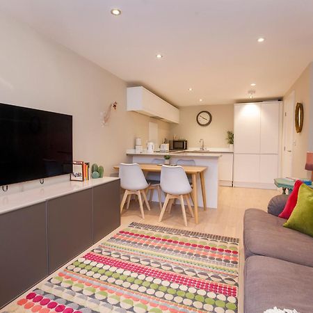 Compton Lodge Luxury Apartment-Free Parking York Exteriör bild